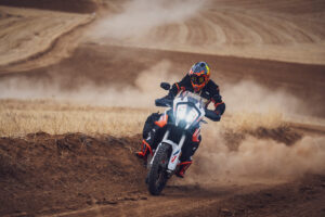 488975_MY23 KTM 1290 SUPER ADVENTURE R Action - CAT B_EU_ Global